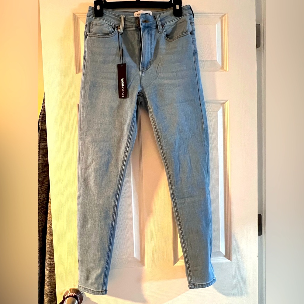 Fashion Nova Stretch Jeans